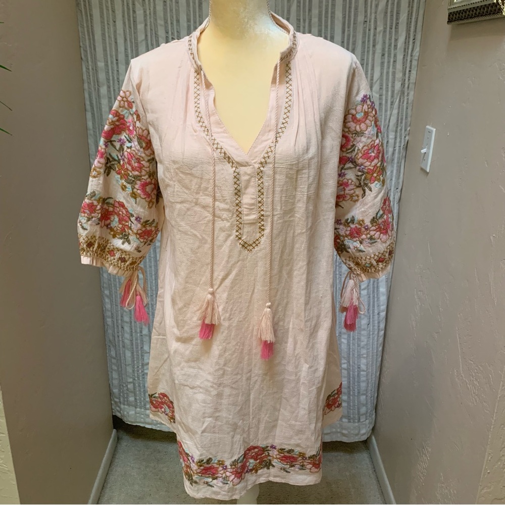 Embroidered 3/4 sleeve pink dress. POCKETS. Never worn.